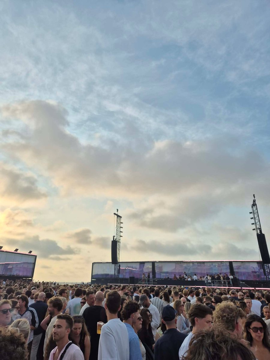 martinebillen58's tweet photo. ' t Was plezant gisteren in Zeebrugge #WECANDANCE 😁 https://t.co/JzWdIdVKq8