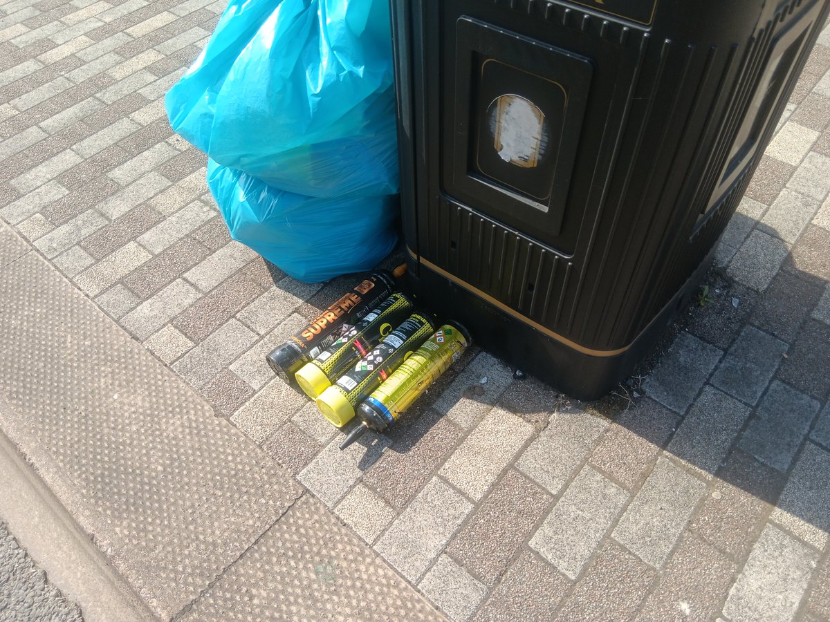 x_brum's tweet photo. Final day of @birmingham2026 and another litterpick around Perry Barr Village/Aldridge Road. x4 bags of litter and x4 nitrous oxide cannisters to be collected @BhamCityCouncil @BCC_Help #OneMillionbags #Cleanerbrum https://t.co/BuPncsJa1x