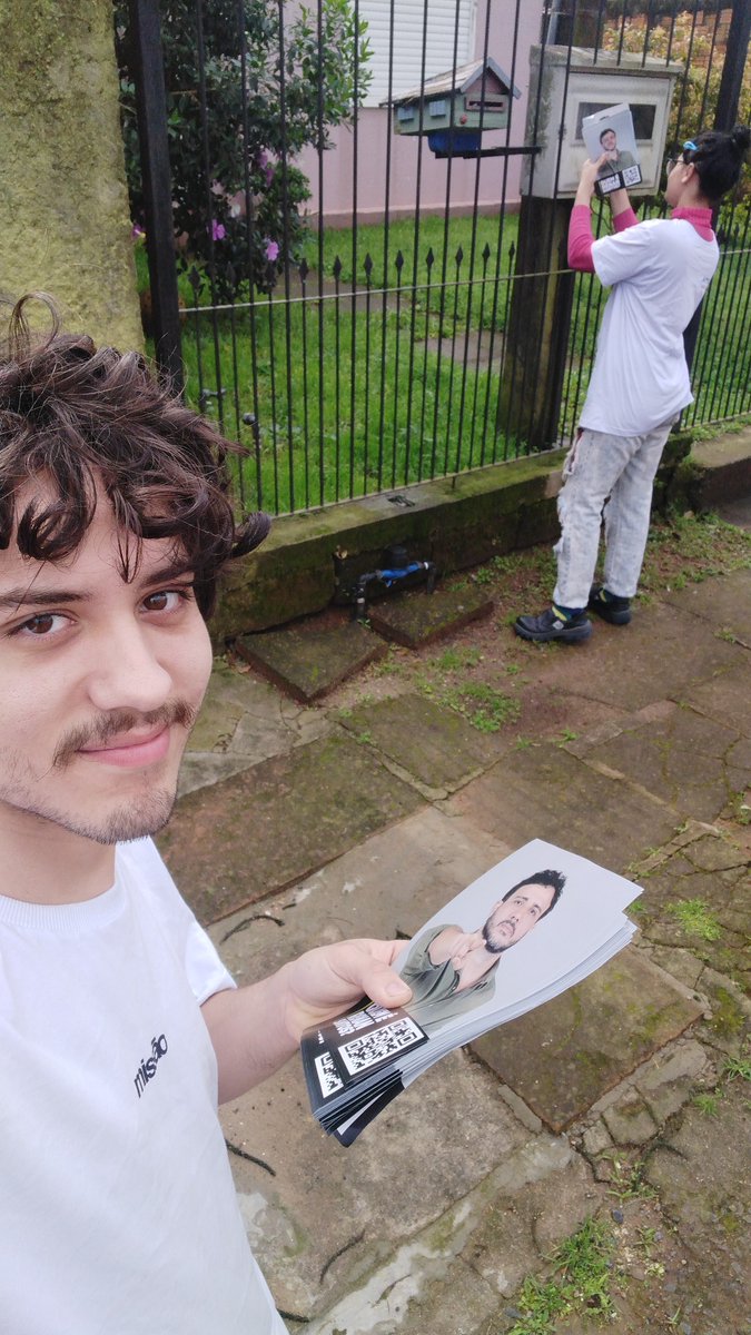 YatodoMBL's tweet photo. Sem panfletos novos, saímos pra gastar os antigos https://t.co/a4ZAZpFDBg