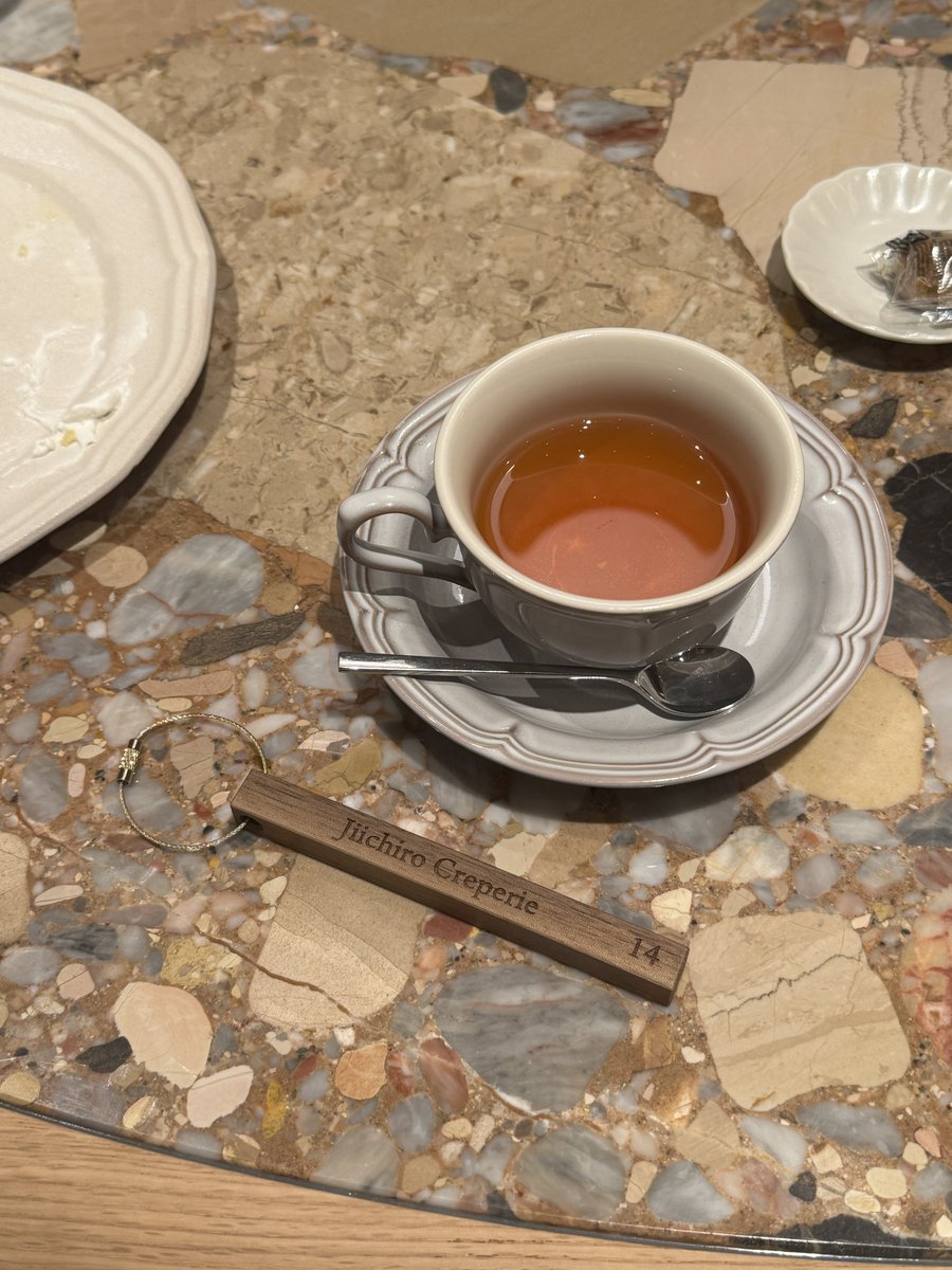 yucafe_e's tweet photo. 日本でここだけ！仙台にしかない治一郎のクレープ専門店へ。バウムクーヘンで有名な治一郎ですが、日本で唯一のクレープ屋さんが新オープン！もちもちの生地のシュガーバターがめちゃくちゃ美味しくてペロリ完食。整理券の配布があるので並んで待つ必要はなし。仙台駅直結エスパル地下1Fにあります https://t.co/0kgHm0VTcj