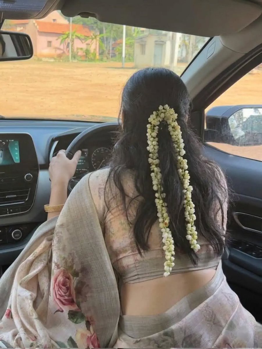 RoobiniKutty's tweet photo. Hey 🌼 https://t.co/bFJM9boG0h