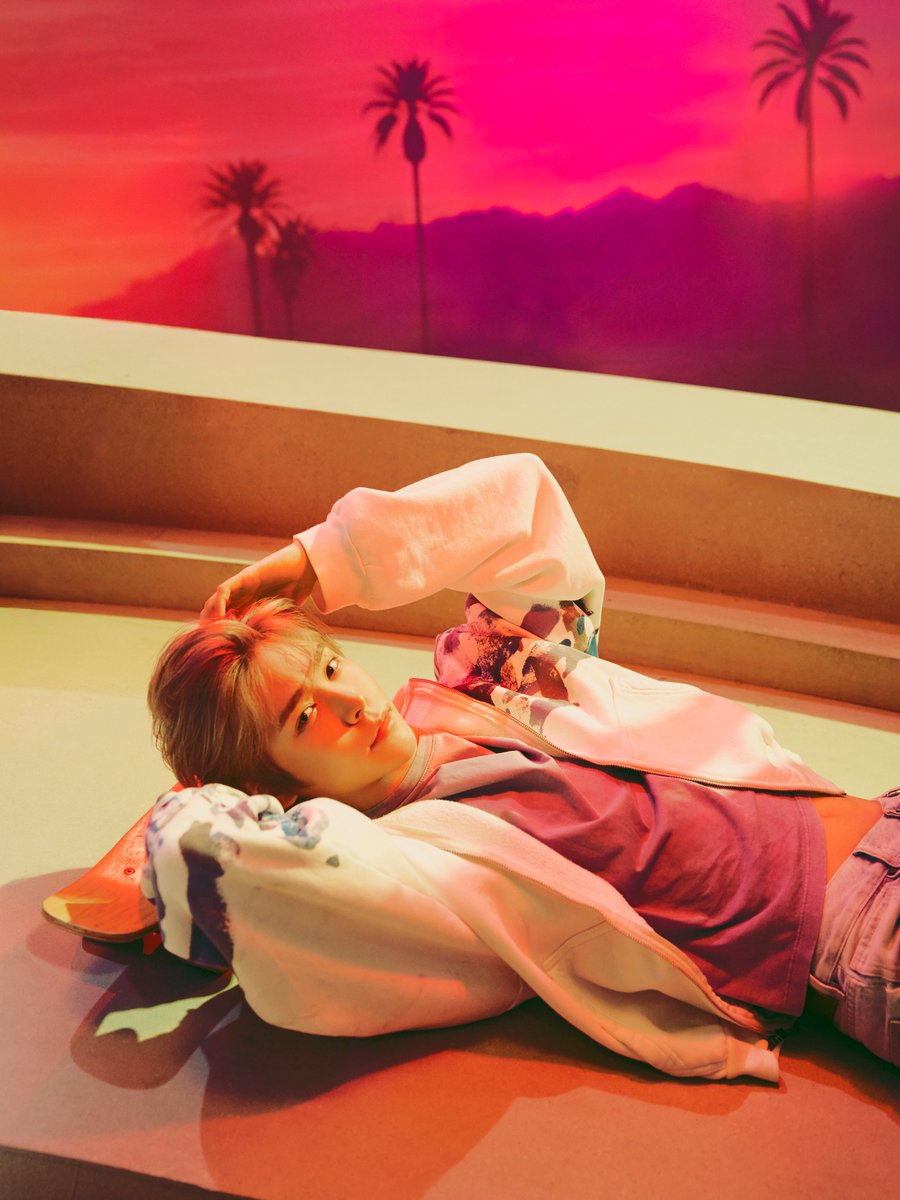RIIZE_official's tweet photo. 'Sunburst' Teaser Images (Summer Stage Ver.)

RIIZE 라이즈 The 3rd Japan Single 【Sunburst】 
➫ 2026.08.26 0AM (KST/JST)

💿Pre-order&amp;save&amp;add
https://t.co/kuq4THZHVE 

#RIIZE #라이즈
#RISEandREALIZE
#Sunburst #RIIZE_Sunburst https://t.co/O95em802WJ