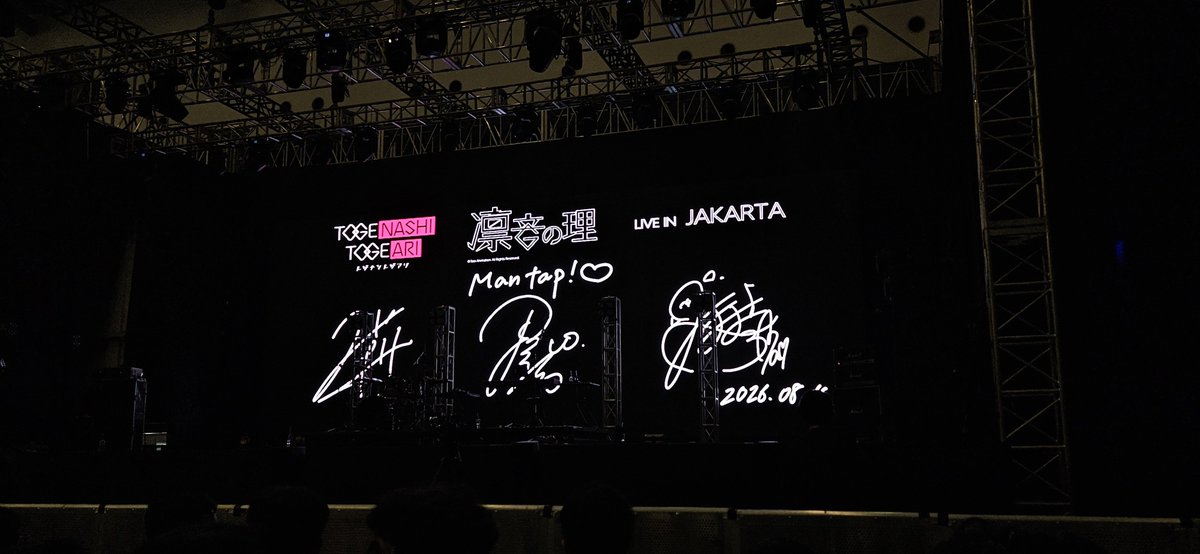 haraita11111's tweet photo. #GirlsBandCry
#トゲナシトゲアリ

That was a sick live full of emotion! Indonesian fans are not at all what I expected-they also have huge energy and love for TogeToge just  Shout out to Toge and Indonesian fans!! My Southeast Asia trip is done... I just wanna say, what a ride!! https://t.co/DPV1boWaKL