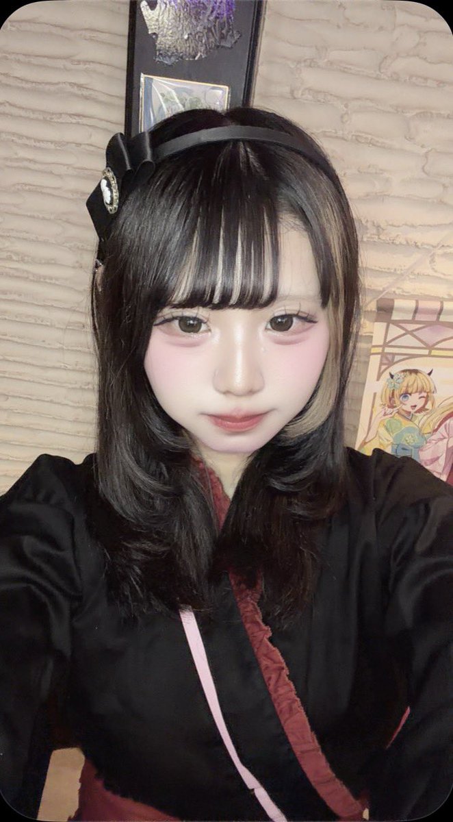 potatochan25's tweet photo. 出勤してます！！
めちゃかわちい浴衣借りたので見に来てください🥺🥺

 #コンカフェ   #ミナミ https://t.co/K7cwVVNo7R