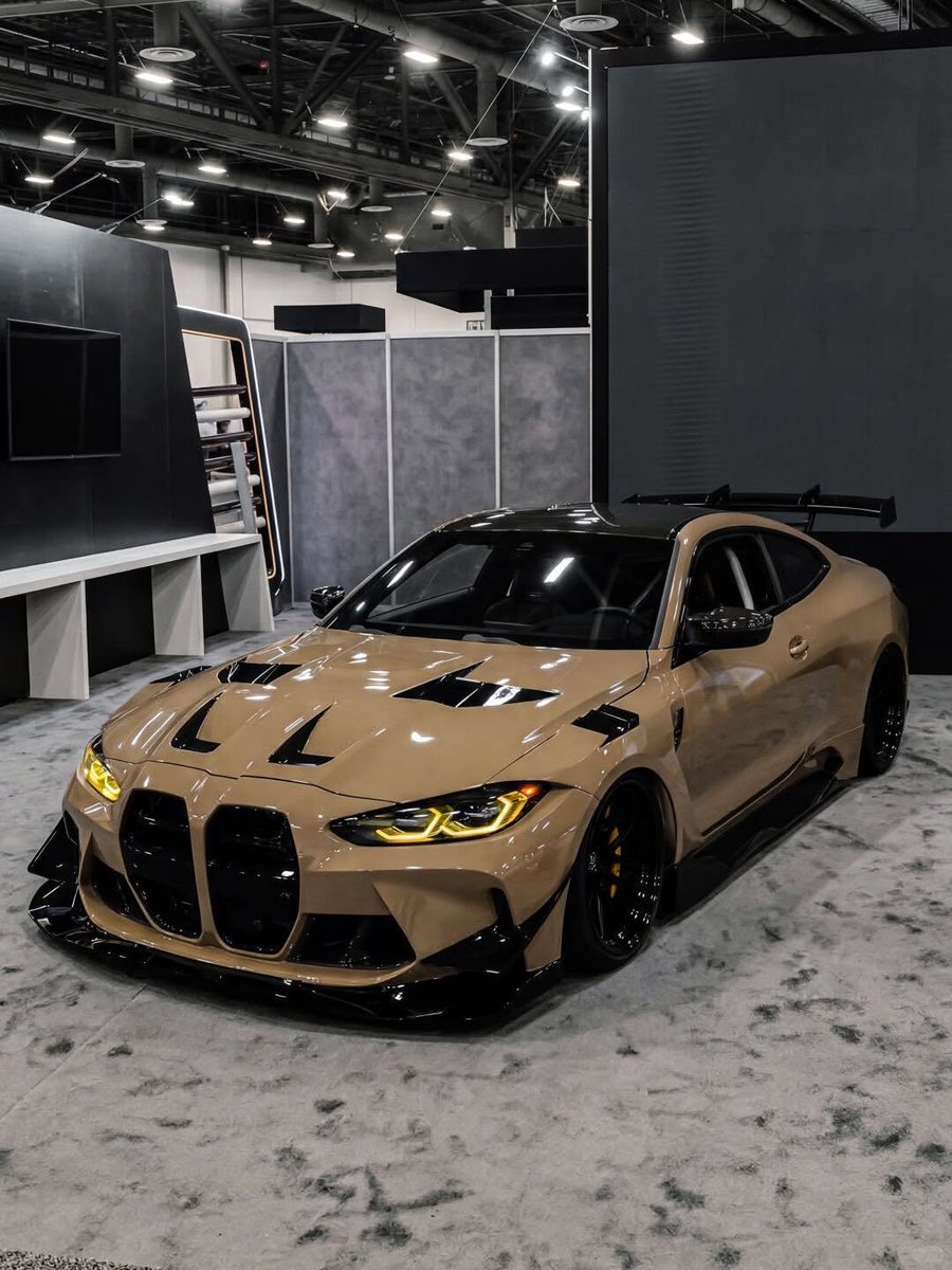 ZyroCar's tweet photo. BMW M4 Coupe https://t.co/AX73hpWQV3