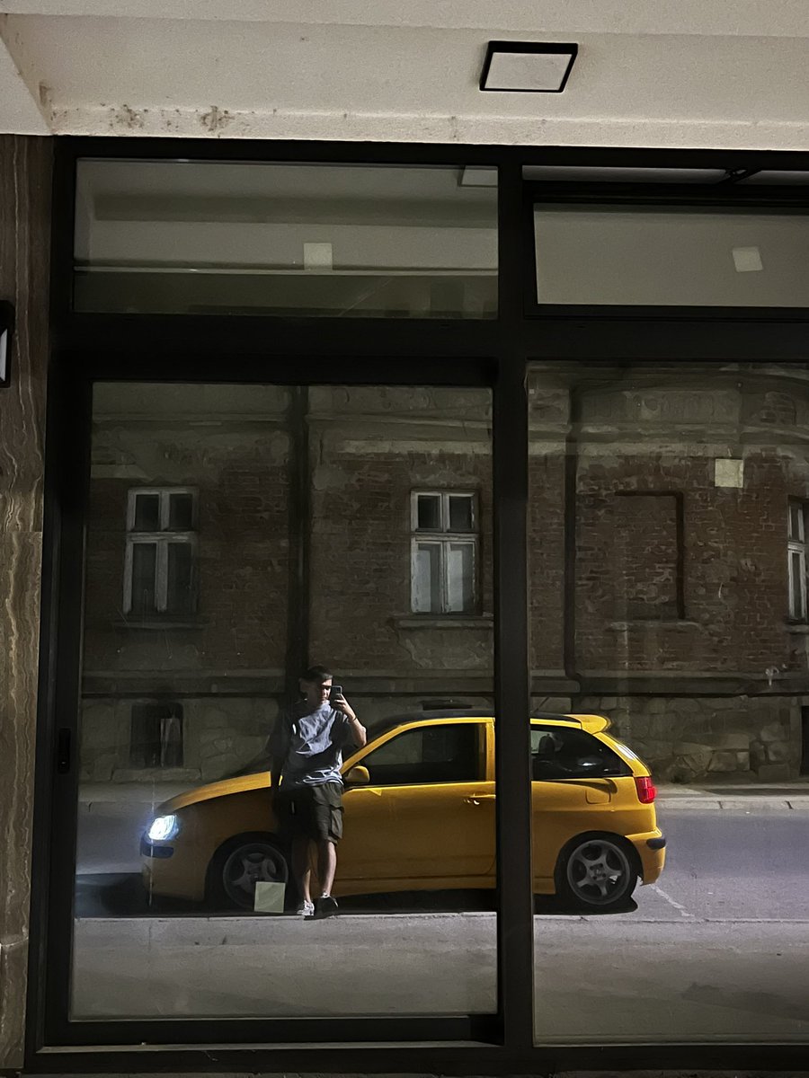 kiiincso's tweet photo. žuto kuče https://t.co/cD59I4sZlo