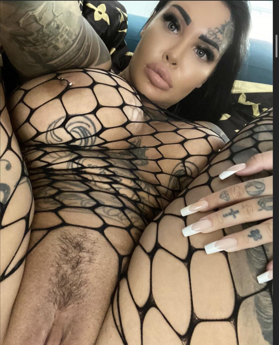 Santa_Griega's tweet photo. #Retweet #LickMe #FinishInside
Play with my Clit and plese dady finish inside all Cum ๐ฆ๐ฆ๐ฆ https://t.co/yfQye2LYfi
