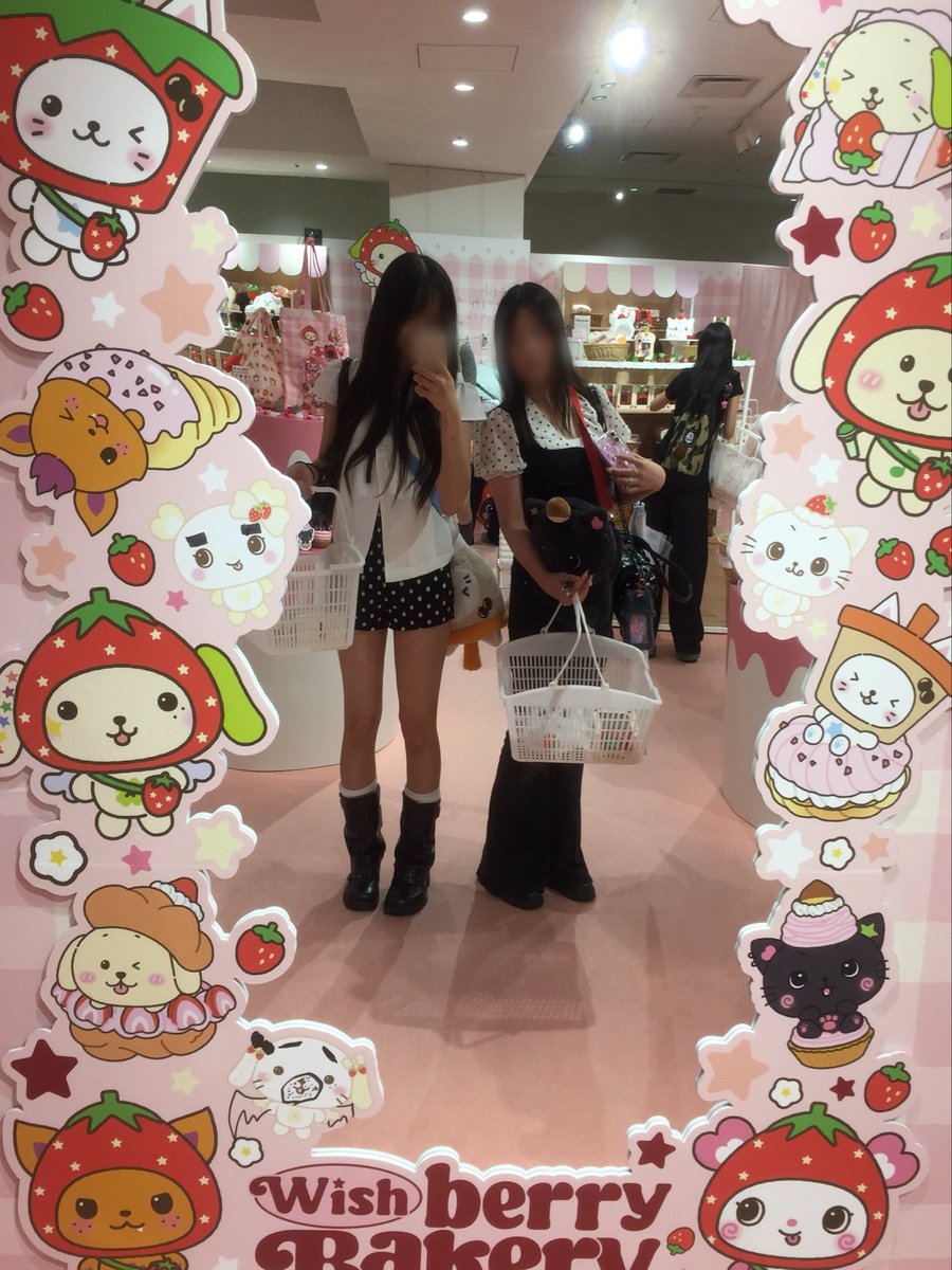 dlnyshl's tweet photo. かわいい空間すぎた> ̫< ❤︎ https://t.co/LrgCDcl8Lx