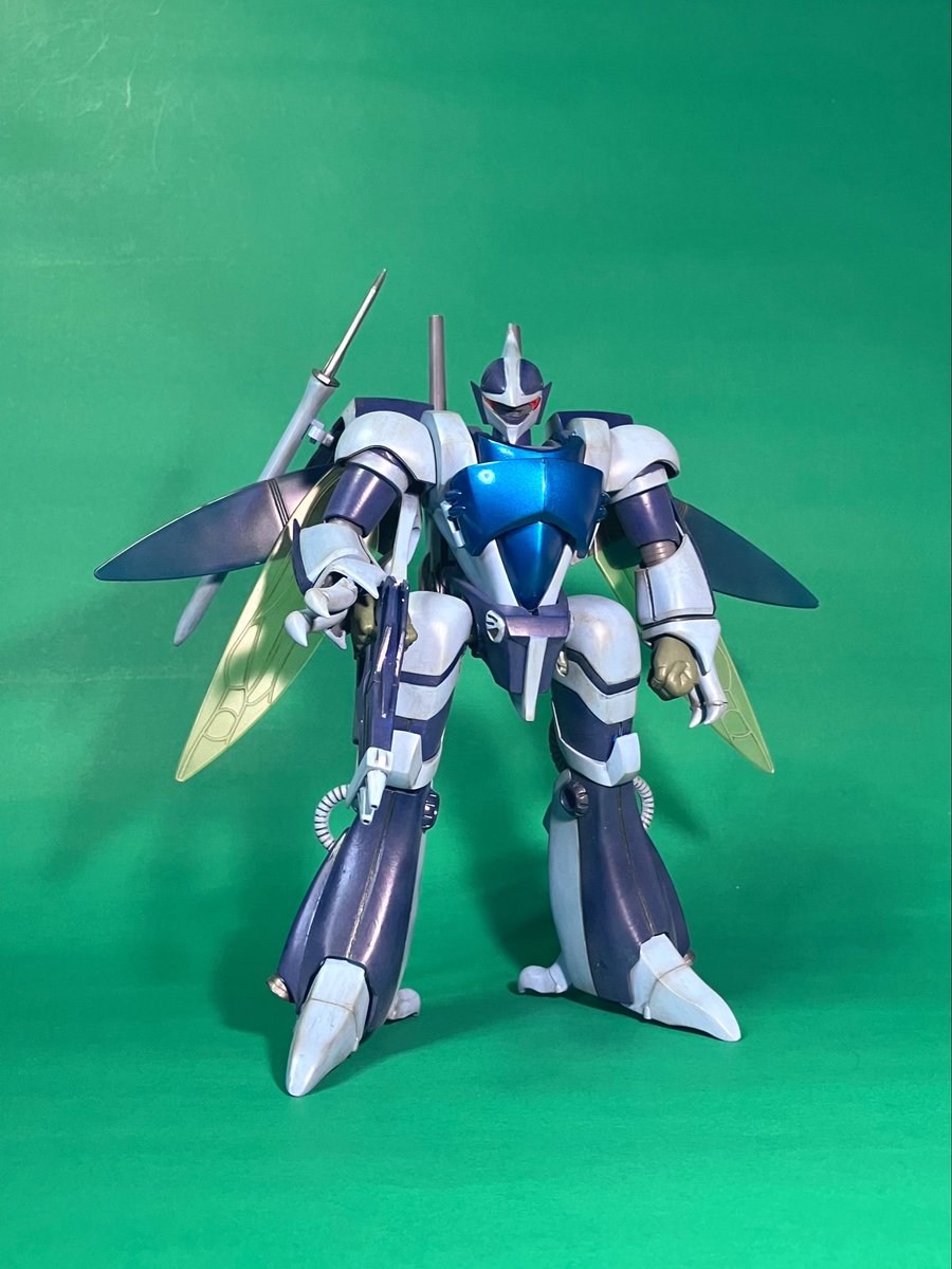 LUNA99532058's tweet photo. 一人ダンバイン祭り!!
1/48 &amp; 1/72 ビルバインの進捗です。1/48 ビルバインが完成しました。塗装を夜間迷彩にしてみましたが、新鮮な感じでいいかも。d(^_^o) https://t.co/QYzElNGAsf