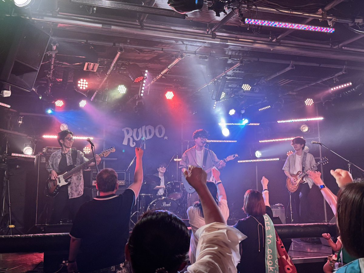 colorstocooks's tweet photo. 2026.8.16 大阪RUIDO
-SET LIST-
1.最終列車
2.ヒマワリ
3.軌跡の交差点
4.魔法のコトバ
5.まけるな‼︎

EN .Wow‼︎

#カラクク https://t.co/OiW3vjcVSv