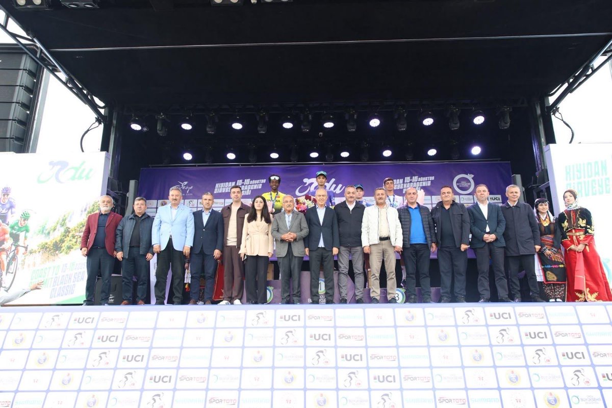 Aybasti_Ordu's tweet photo. Ordu Valiliği, Ordu Büyükşehir Belediyesi ve Türkiye Bisiklet Federasyonu işbirliğinde ‘Kıyıdan Zirveye Karadeniz Klasiği’ temalı Tour of Ordu 2026 Bisiklet Yarışlarının Perşembe Yaylamızdaki finali büyük bir coşkuyla gerçekleştirildi. https://t.co/WaBIbHNX6f