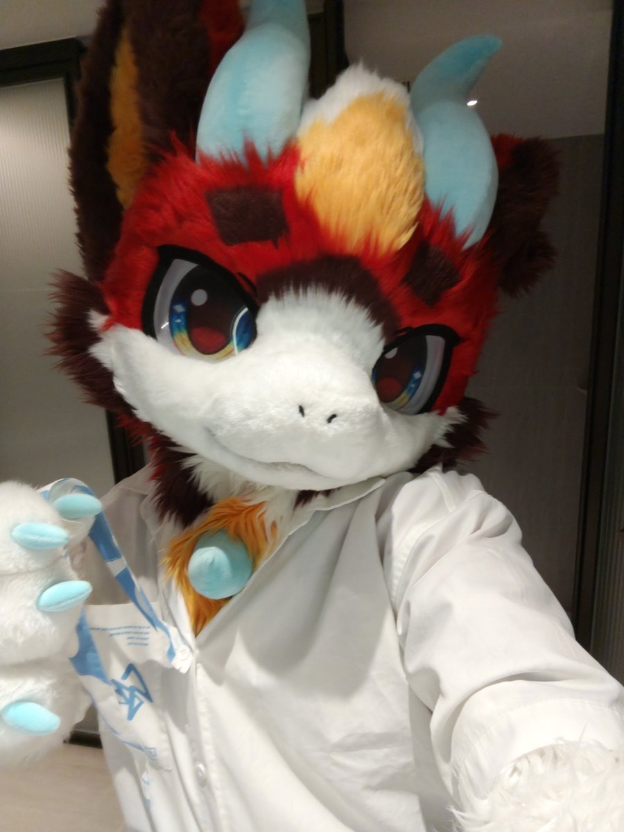 StarFire_fur tweet picture