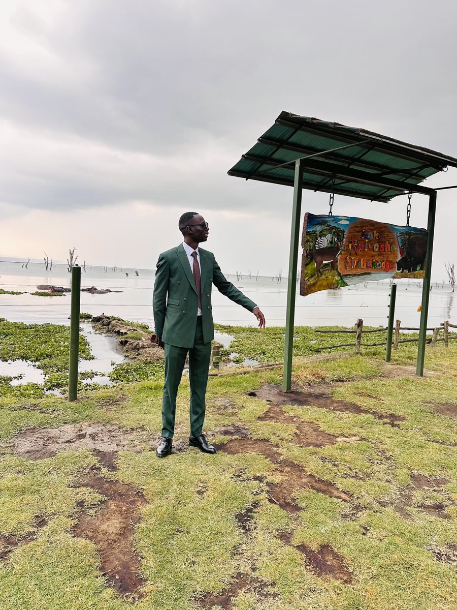 polo_kimanii's tweet photo. Very good suit from @AspireAfrika https://t.co/sKaH7OCoHX