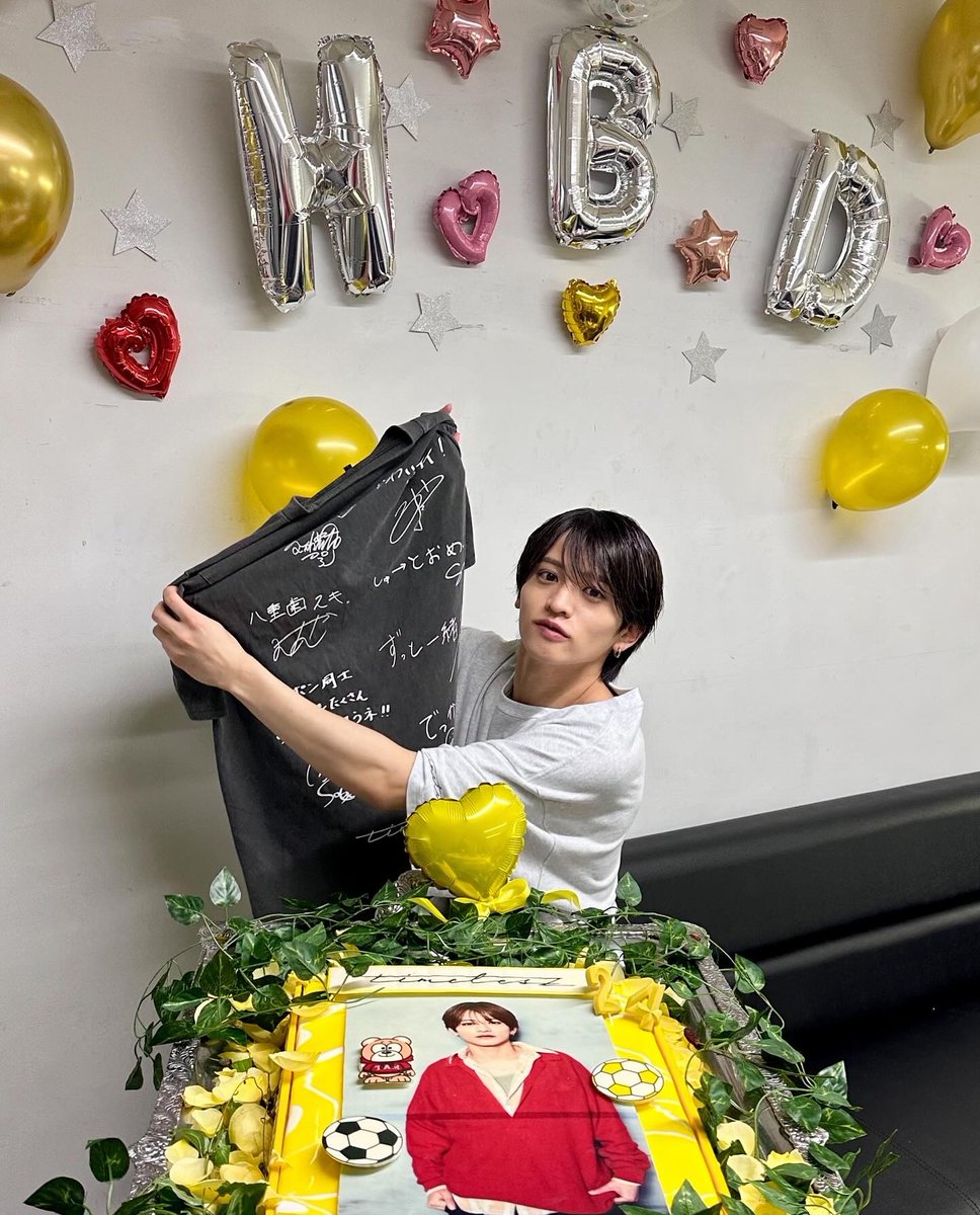 fan__timelesz's tweet photo. 🎂Happy Birthday
猪俣周杜さん💛

24歳のお誕生日おめでとうございます✨

これからも周杜さんらしい笑顔と輝きが
たくさんの人に届きますように。

素敵な一年になりますように🎉

#猪俣周杜HBD25💛
#猪俣周杜
#timelesz #タイムレス https://t.co/kv4XbQHyJq