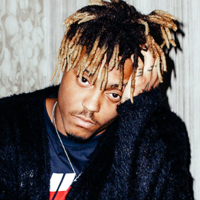 RileyTaugor's tweet photo. 13 brand-new Juice WRLD snippets just dropped, including “DMC” (“Heart Racing”) 👀

• Hearts Racing
• Trident White 
• Calm Down
• Holes
• Ain't Nothing To It
•Back In The Day
• Time-zones
• Crop 
• Info 
• Ready Or Not
•RVDICAL795
•Let's Ride
•Bring Back Activis