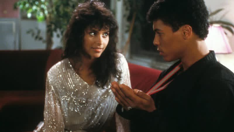 TrenchFiLABS's tweet photo. 今日はブルース・リーオマージュ愛に溢れる「ラスト・ドラゴン」日本公開日です
１９８５年８月１７日土曜日公開

子供の頃映画館に観に行き「燃えよドラゴン」の映像は映画館で「ラスト・ドラゴン」が初めてでした。
日本はＤＶＤ未発売なので発売して欲しいですね。

https://t.co/CnFEFxj6Ym

https://t.co/4aqtiPcaFS