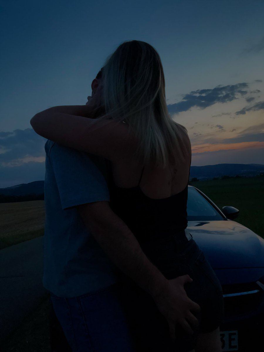 younggymgoddess's tweet photo. Der Einzige der mich so anfassen darf — und ihr werdet es niemals dürfen, dass einzige was ihr dürft ist zahlen… für unseren Urlaub🌴 #findom #cashmaster #cashqueen #cashking #alphacouple #femdom #dom #geldsklaven #geldherrin #moneydom #cuckhold #cucky #cuckqueen https://t.co/w0glu46EdA