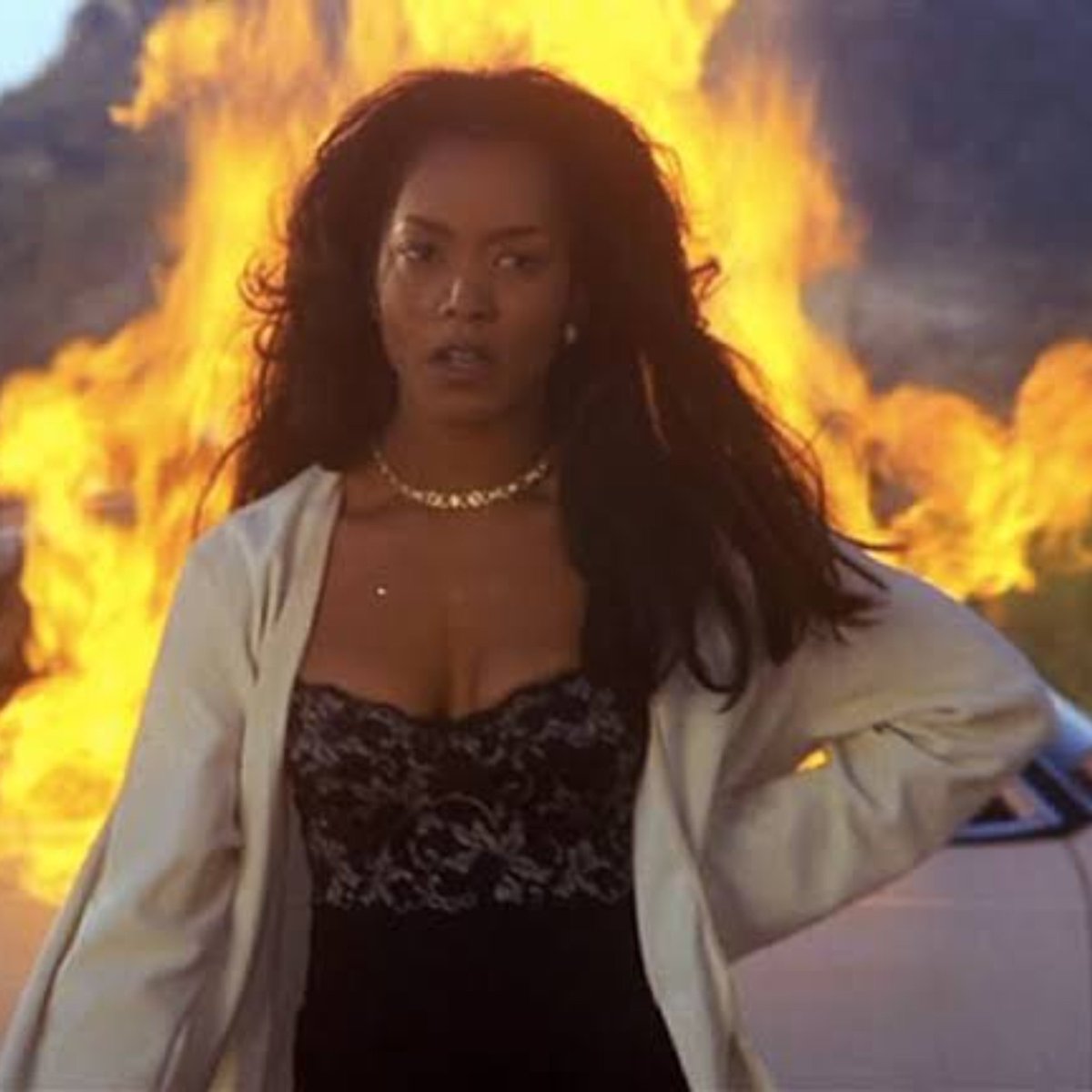 CINEMA505's tweet photo. Angela Bassett está completando 68 anos, parabéns lenda. https://t.co/ZcOoC7cYPV