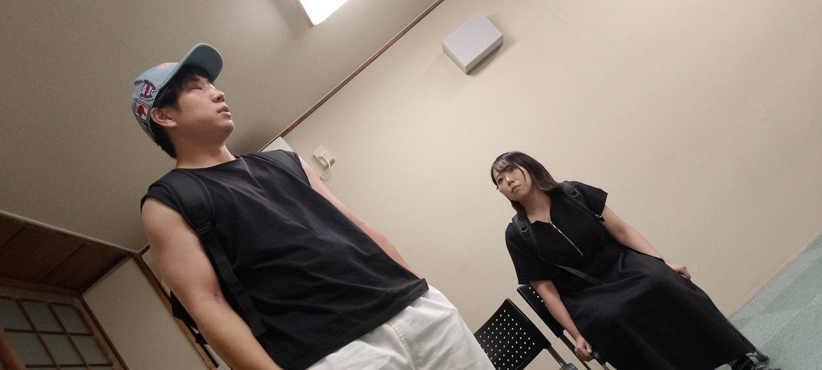 okapitumu's tweet photo. 当日スタッフさせていただくシタヤジルシの稽古にお邪魔しました！

躍動感！！
突然始まるショータイム！？？？
笑いの絶えない現場でケラケラ笑っていた私。

#シタヤジルシ https://t.co/CeJpfjsZv7