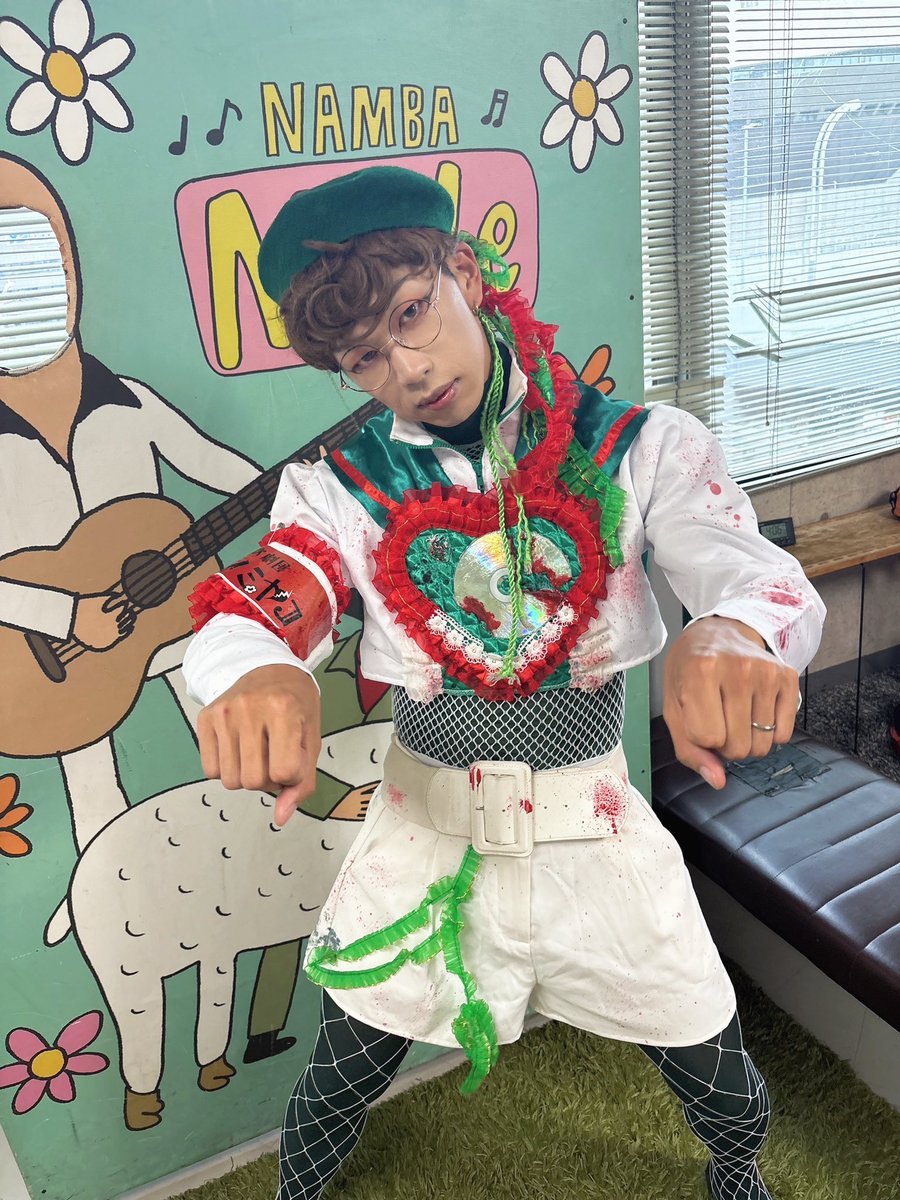 chabee_hm's tweet photo. 正規になって初の生誕祭！
加えて人生初の生誕祭でした！
自分の事を祝ってくれるのは中々慣れないもので照れ臭くなってしまいますが本当に嬉しかったです！
１枚目の「ついでにチャビも」が本当に嬉しかったです🌹

そして哀隣クライフェイト初聞きしていただきありがとうございました🕊️💚 https://t.co/sW3xz5OaRT