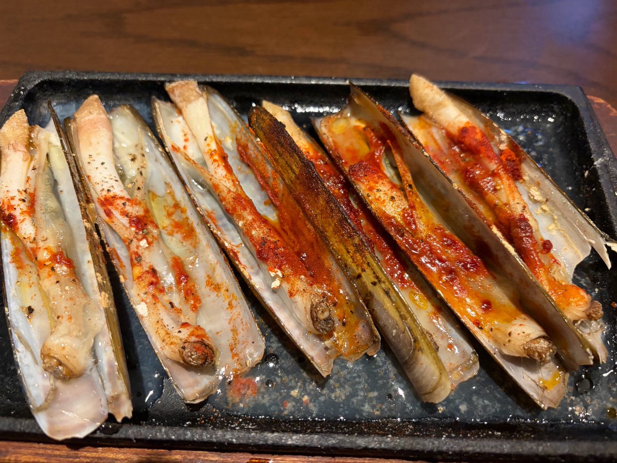 jyandy0330's tweet photo. かなり前にスペイン料理食べた。
美味しかった。
マテ貝はじめて食べた。
美味しかった。
パエリア食べた。
美味しかった。
お腹いっぱいになりました。 https://t.co/biaUPhJ4gM
