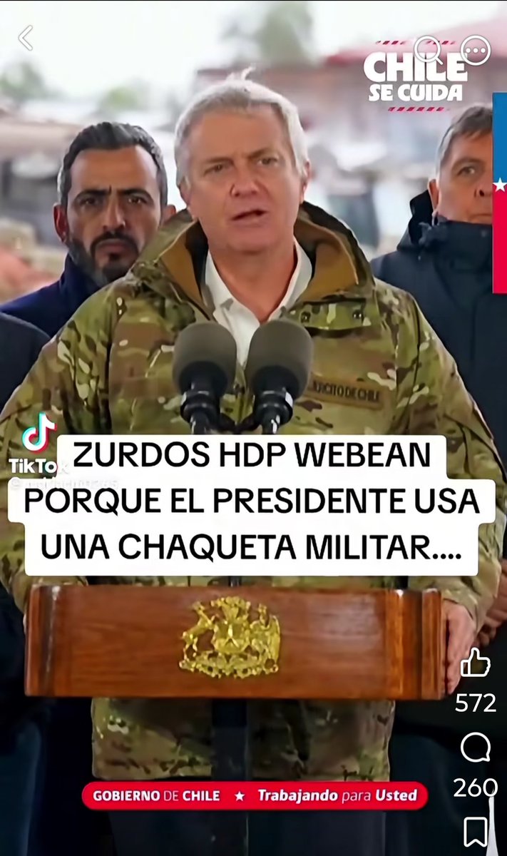 fdo_urrutia's tweet photo. La Izquierda se Molesta al ver a Kast vestido de chaqueta militar, pero nada dijeron cuando Boric vestía uniforme. Eso se llama ser hipócrita. #urgente #chile #kast #boric https://t.co/DYvVoKBjVQ