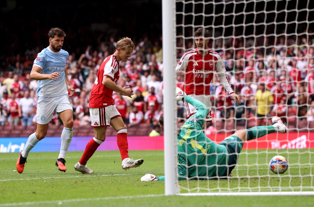 Arsenal's tweet photo. A shørt støry 🤩 https://t.co/6RVFTiHsY6