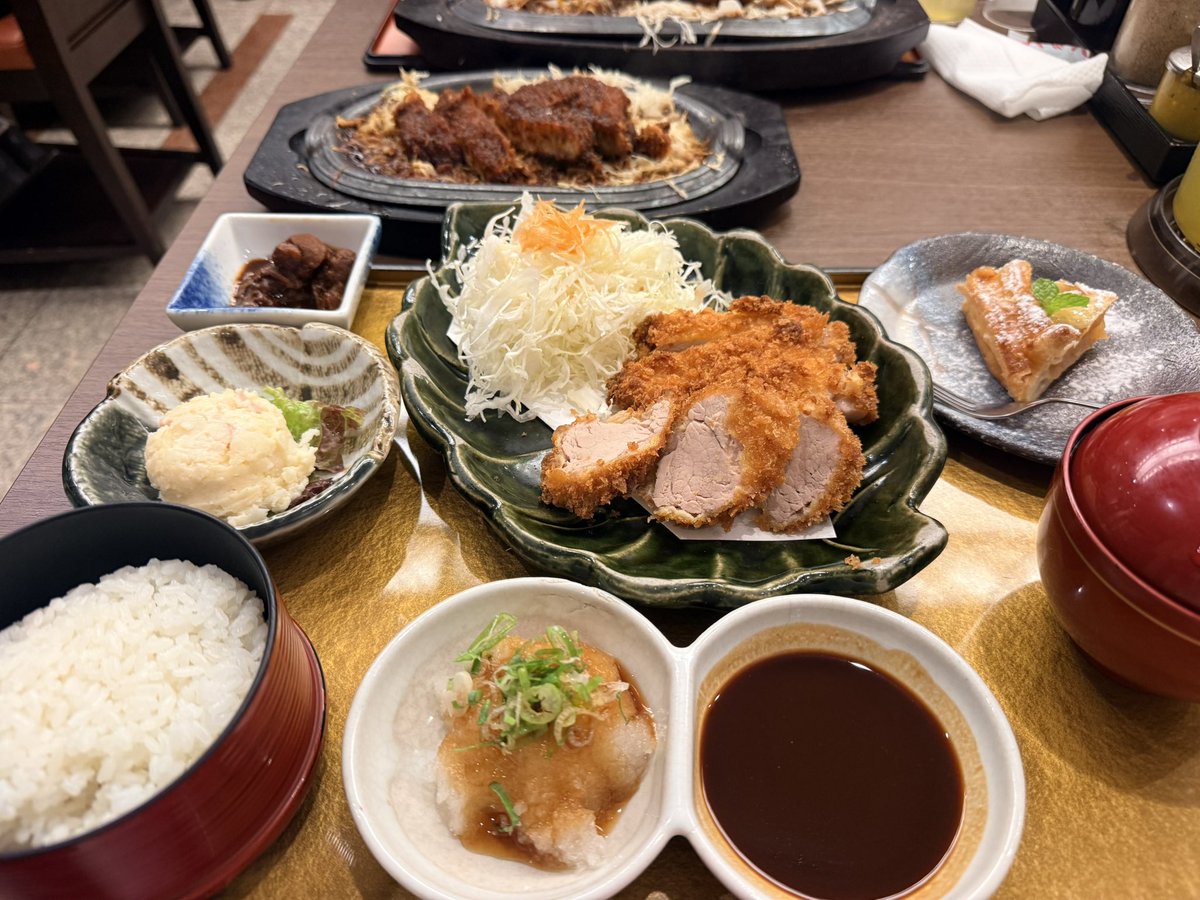 1chan0206's tweet photo. 夏休みこれで終了だーーー😭ってなった矢先に気になることあって調べたら早く病院行けって出ておっと……休み中に行くべきだった…そんなやべぇと思ってもなかったんだよ痛くないもんで…ヤバくないといいな😇いつ行こう https://t.co/eomkpwZVl1
