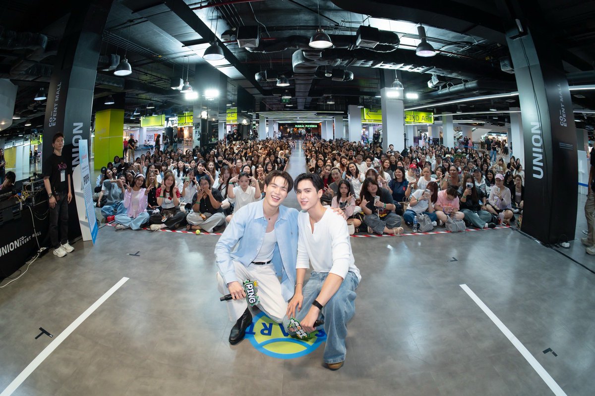 MatchPointGMMTV's tweet photo. ขอบคุณทุกคนที่มาหาพวกเราและร่วมกิจกรรม 'Match Point รักนี้เสิร์ฟเข้าเป้า' 🎾🎯 มากๆ นะค้าบ วันนี้สนุกมากๆ เลย ทุกคนเสิร์ฟความสุขให้พวกเราสุดๆ หวังว่าจะได้เจอทุกคนอีกนะครับ
คืนนี้ ดู #MatchPointSeriesEP4 จบ ขอให้หลับฝันดีคร้าบ

“Match Point รักนี้ต้องเสิร์ฟ” 🎾
ทุกวันอาทิตย์ เวลา 20:30 น. ดูทีวี ช่อง GMM25
ดูย้อนหลัง แอป oneD ที่เดียว เวลา 21:30 น.
#MatchPointSeries
#GMMTV