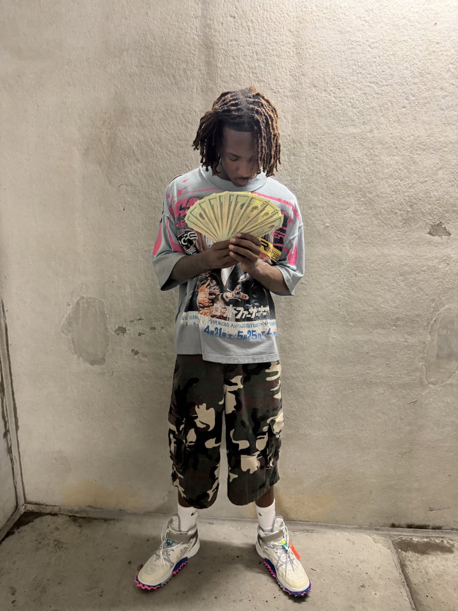 devocbfw's tweet photo. mr.staydown https://t.co/tLWH1Vmhhj
