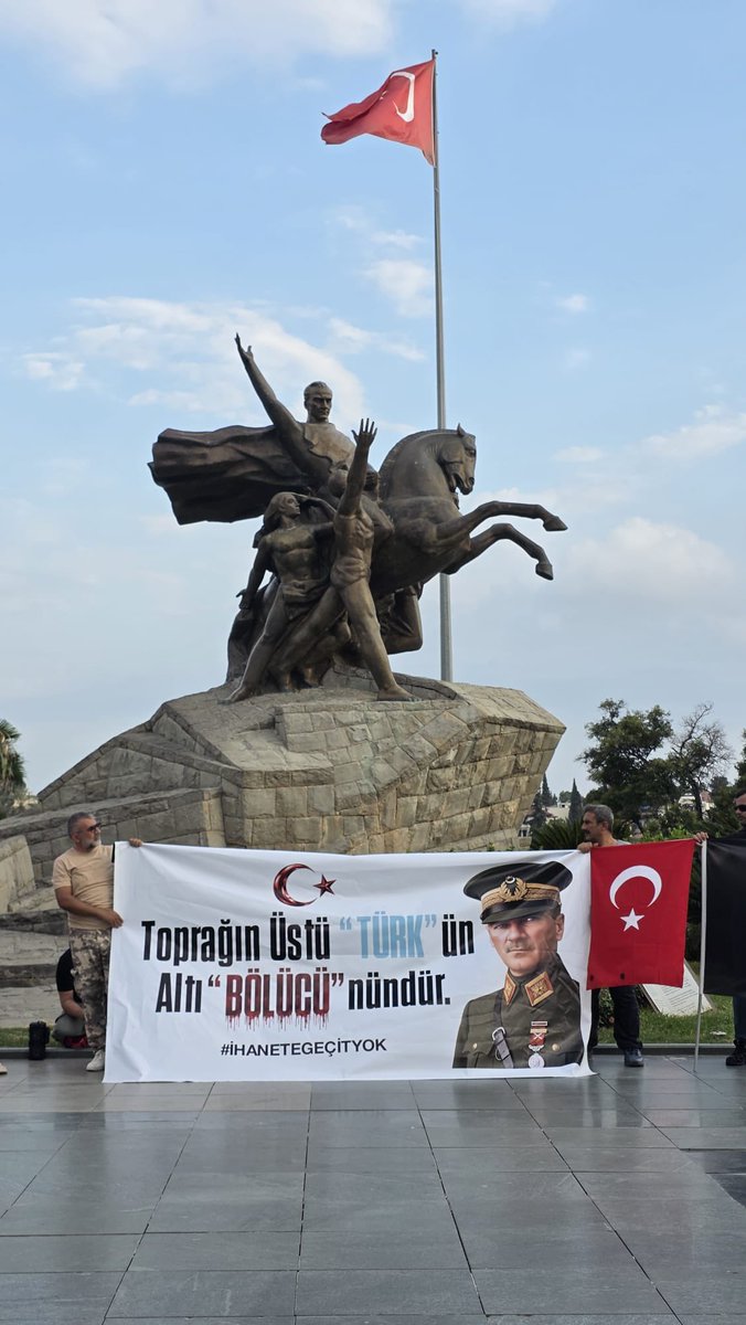 gokturkub's tweet photo. Türk Milleti Antalya da ihanet sürecine karşı toplandı. 🇹🇷 https://t.co/za6bWv61uc
