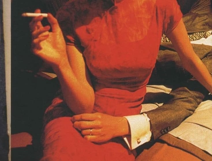 saintdeavitosis's tweet photo. wong kar-wai, in the mood for love (2000) https://t.co/a4B1QjjCw6
