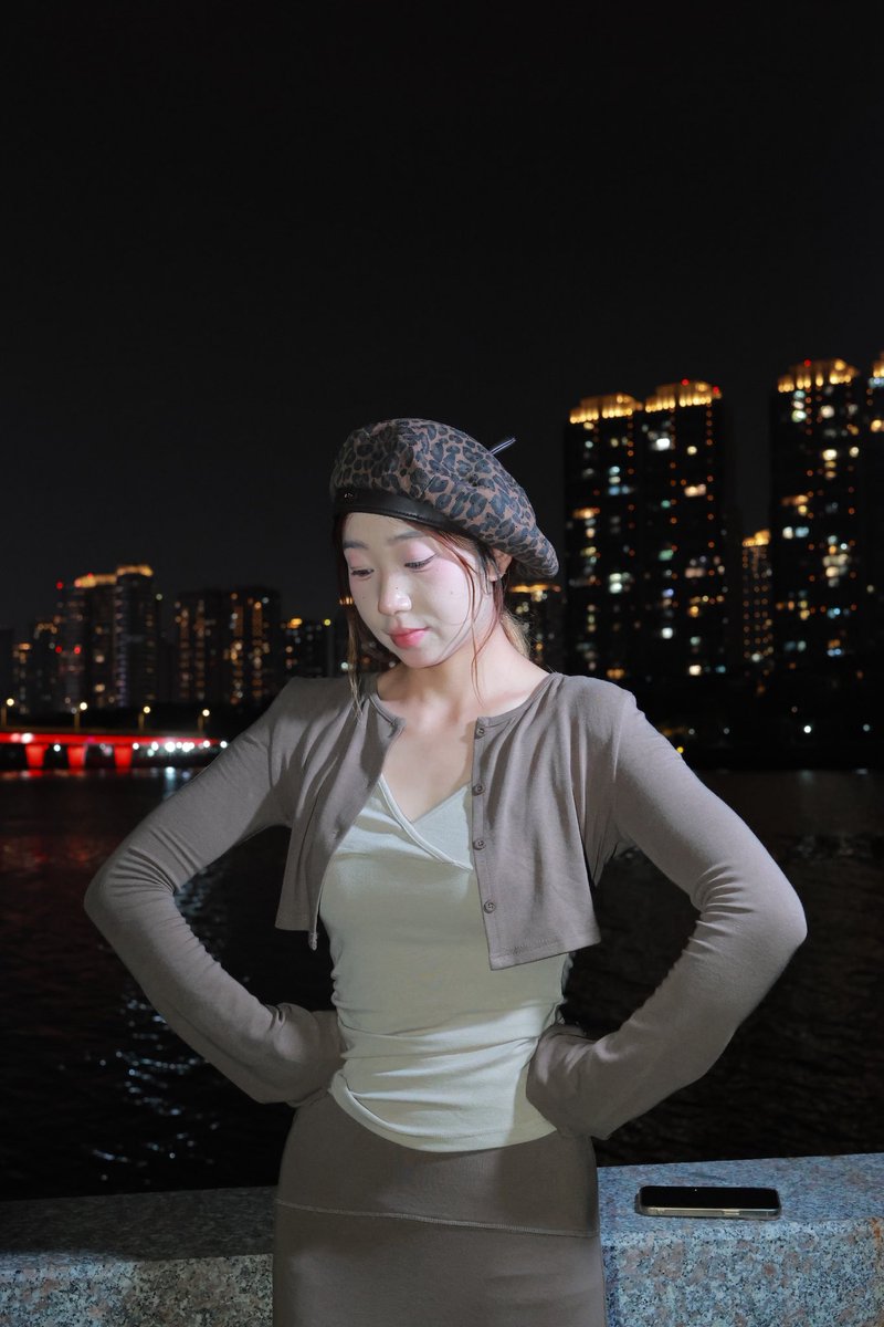 famous35456982's tweet photo. 五缘湾的出片方式 https://t.co/TDZxhCx4RK