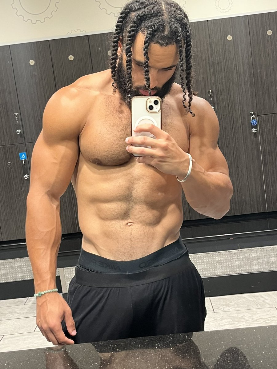fitwitnic's tweet photo. August 16, 2026 ~ 185.2lbs ⚖️

#musclegain #progress #weight #physique #fyp https://t.co/XlIvroyd6E