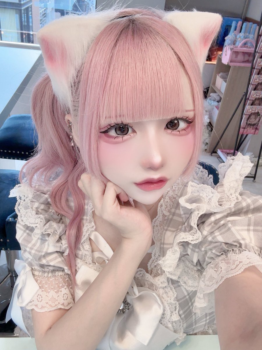 Oxzuw_'s tweet photo. これ私です(っ •̀ ̫•́ )︎💘🌟
地雷メイクにとても合うのでオススメでつ！ᕷ https://t.co/TLVlsfIW2V