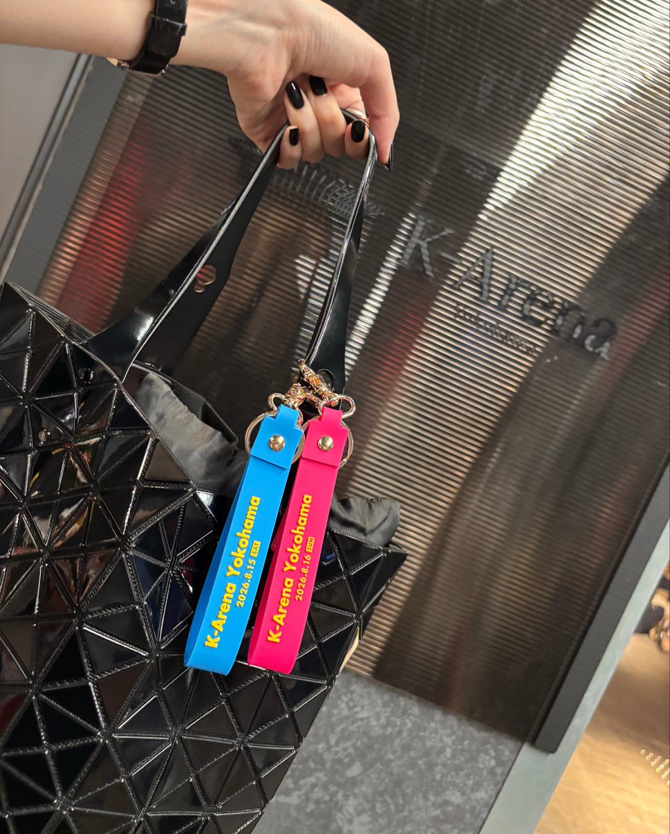 Qshock3's tweet photo. BAOBAOの長さ調整穴、基本調整しないのでずっと持て余してたけど最適解。
そして指ムーン https://t.co/el6GL2K4xE