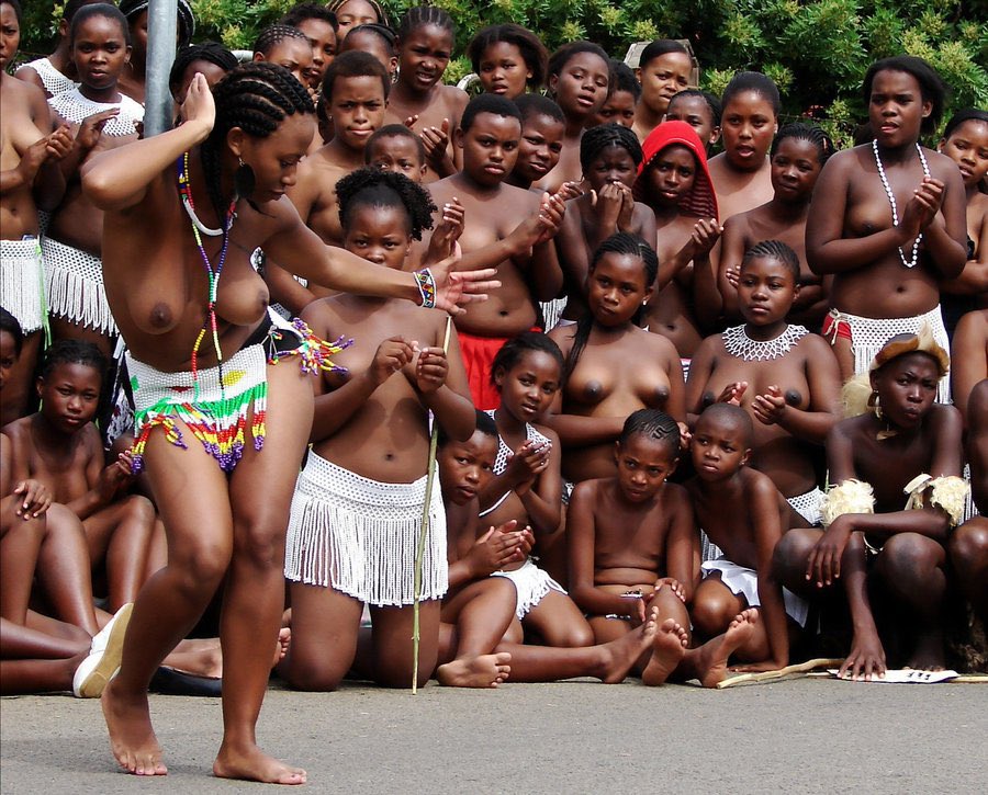 AZIGIHOMEADE's tweet photo. #zulu #culture #southafrica 
The only good thing about South Africa https://t.co/EgS4nX3UFO