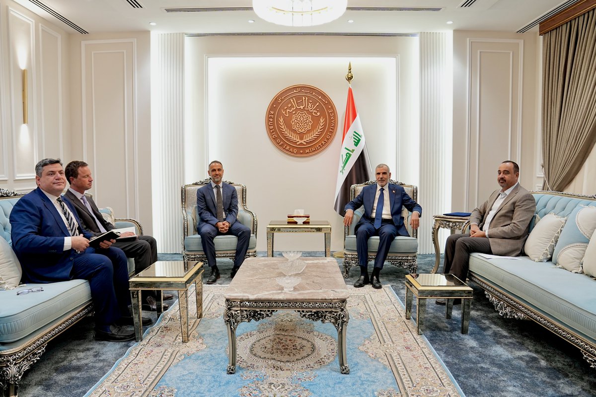 MofIraq's tweet photo. أكد وزير المالية فالح ساري، خلال لقائه السفير البريطاني، توجه العراق لإقرار أول موازنة للبرامج والأداء لربط الموارد بالنتائج، وبحث الجانبان تعزيز التعاون المالي والاقتصادي ومواجهة التحديات الإقليمية عبر الإصلاح المالي وتنمية الإيرادات غير النفطية. https://t.co/V5kcC5FB1b