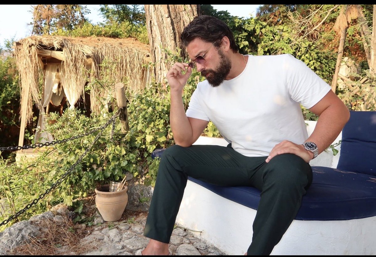 yildizofficial0's tweet photo. Alp Navruz instagram hesabında yeni bir post  paylaştı. ✨️ 

#AlpNavruz • @AlpNavruz https://t.co/Fz4WkXcNFI