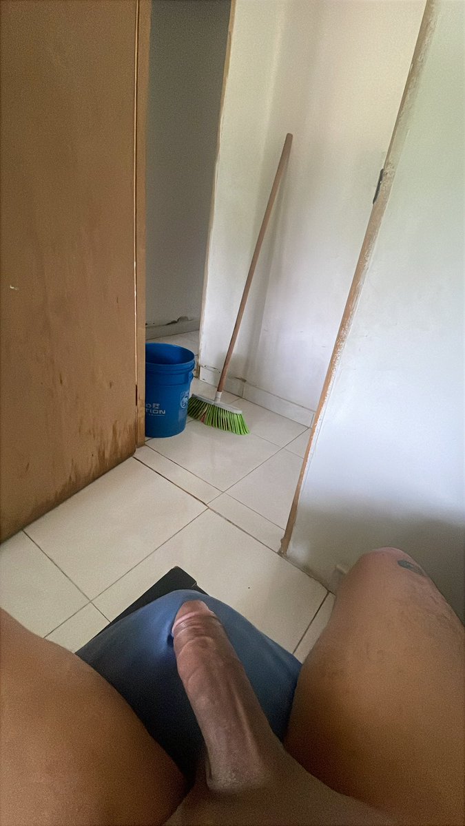 elcosmik0's tweet photo. Ya me cansé necesito alguien que me ayude a terminar de hacer el aseo a mi apartamento 🥵 #horny #onlyfans #barranquilla #killa #webcam #chaturb #soledad #viral #porno #morbo #morbopúblico https://t.co/5XaokMxZQr