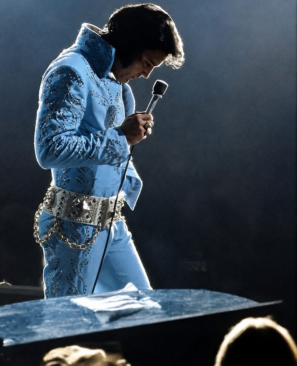 gginger069's tweet photo. We Think About You Often
We Talk About You Still
You Have Never Been Forgotten
And You Never Will ....
We Love You
Beyond Measure...
#RememberingElvis
#TheKingOfMusic
#ElvisPresley
#TrueIcon
👑💙⚡🎶🎵👑🕊️🕊️💙💙 https://t.co/87EvutMUnN