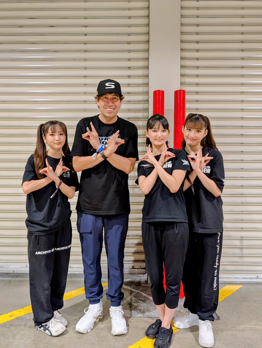 sascha348's tweet photo. with @BABYMETAL_JAPAN 
@summer_sonic #summersonic #サマソニ #サマーソニック https://t.co/yzGwSY52tB