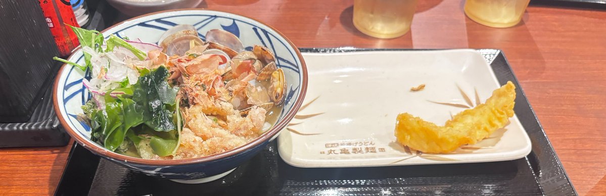 somya_hanami's tweet photo. みゃ日記 day46
この日は東京の出発日！
…の割にはうどんとか食べてたり呑気にしてたなぁ笑
#AVAM
 #なんたらほにほに
#あみごんに愛を
#おいしいねこうどん
#ねぇねぇそらち
#とうふのぱっつん前髪
#わんわん生存確認
#気づいてゆかぴ https://t.co/ryXcIbSEc6