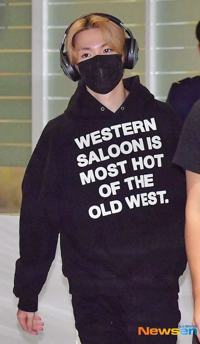 doyounggpcs's tweet photo. #doyoung on NEWSEN 

🔗https://t.co/1BOvC8KtUJ
🔗https://t.co/LFwZXapRGE
🔗https://t.co/0mV22RjaN5 https://t.co/kcxLVHdknc