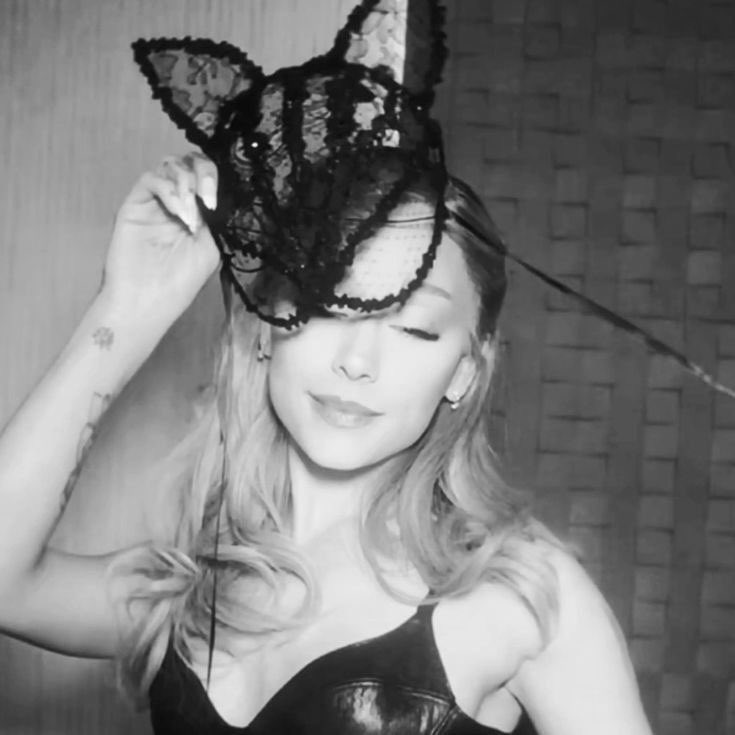 krystasalass's tweet photo. life is better in lace 
⊹₊˚‧︵‿₊୨ᰔ୧₊‿︵‧˚₊⊹ https://t.co/qwxiWyWSNY