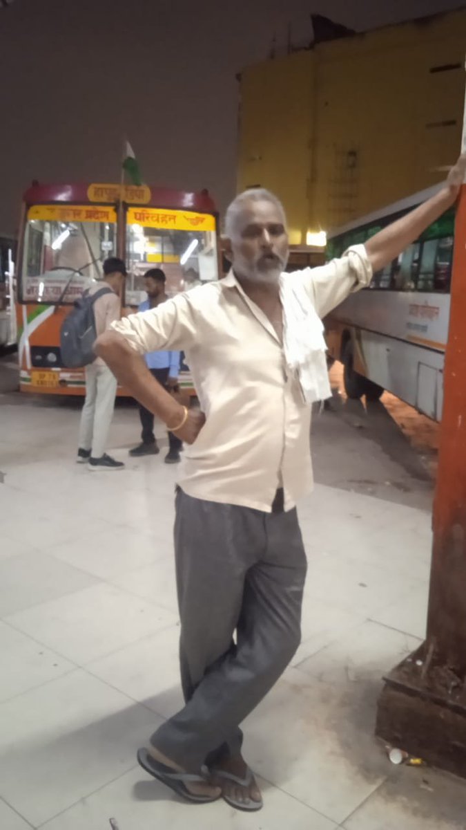 NitinHarendr's tweet photo. Delhi to Lucknow by UPSRTC bus No. UP78KN0161. Please ensure Deaf passengers’ rights and accessibility under the RPwD Act, 2016. Kindly investigate and take appropriate action.

@UPSRTC @Uppolice @CMOfficeUP

#RPwDAct2016 #DeafRights #Accessibility https://t.co/28FHuYVg13