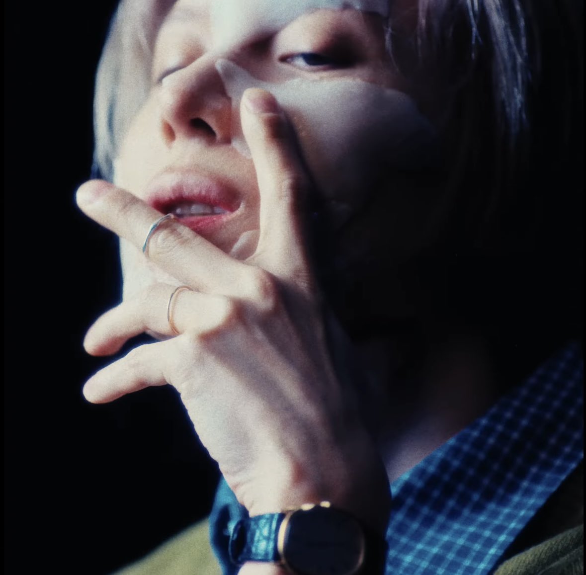 Loya_Taemint's tweet photo. I love that they gave Taemin midi rings too https://t.co/p25mkJjUFc