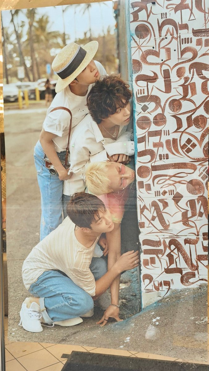 Mukximum's tweet photo. 지켜나가자 위너 영원히 💙💙💙💙
#지켜나가자_위너_12주년축하해
#WINNE12VERSARY
#WINNER12thANNIVERSARY https://t.co/NbUJdp24Tx