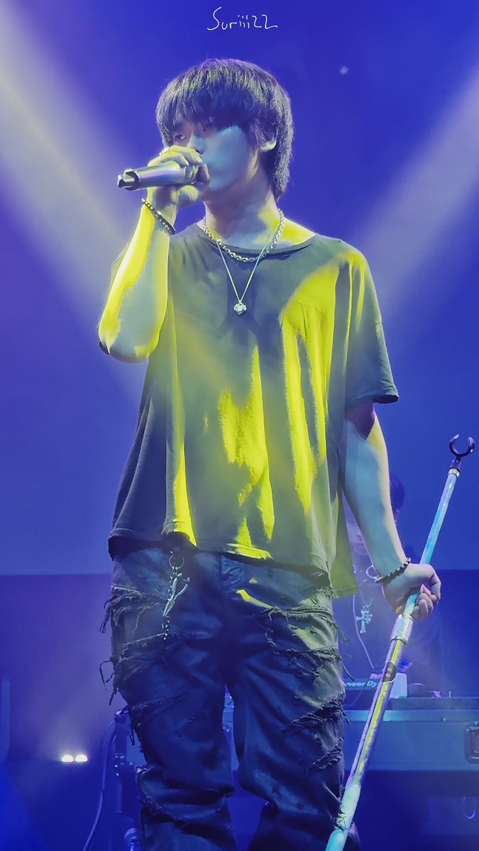Suriii222's tweet photo. 260815 빈첸 VINXEN PADO Vol. 7 DAY 1

💙🖤

#빈첸 #VINXEN #이병재 https://t.co/JvygWLPRM2
