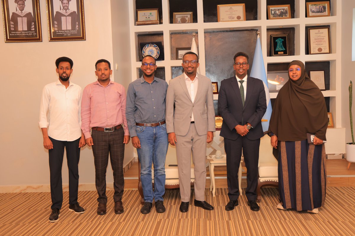 SIMADUniversity's tweet photo. SIMAD University welcomed Mr. @OmarFarukOsman, General Secretary of @festusomalia, for a courtesy visit and meeting with Rector Dr. @AMohaidinAhmed.

Discussions explored cooperation in skills development, youth employment and strengthening links between Higher education and the labour market.
#SIMADUniversity #FESTU